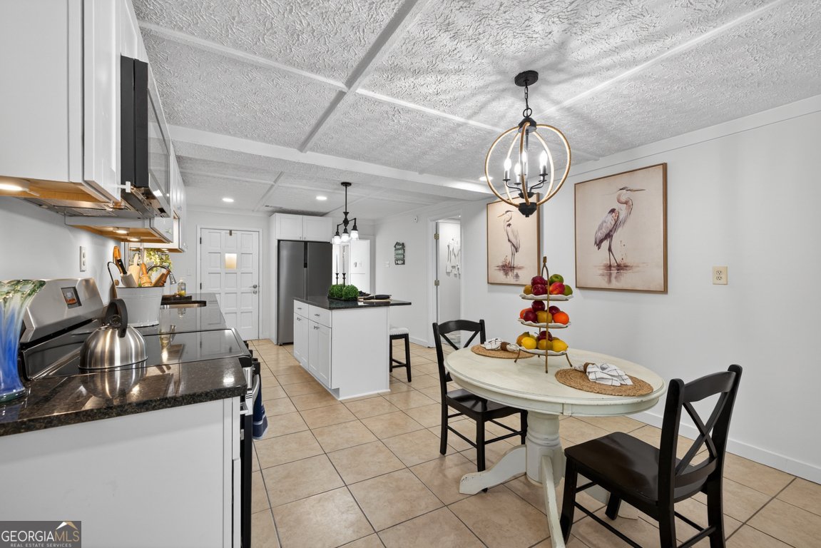 2439 Lakeshore Dr Conyers - Photo 12