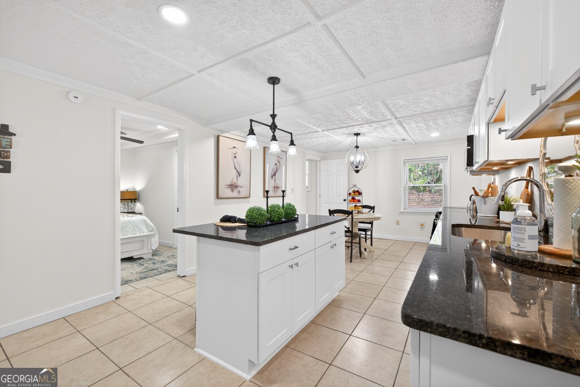 2439 Lakeshore Dr Conyers - Photo 8