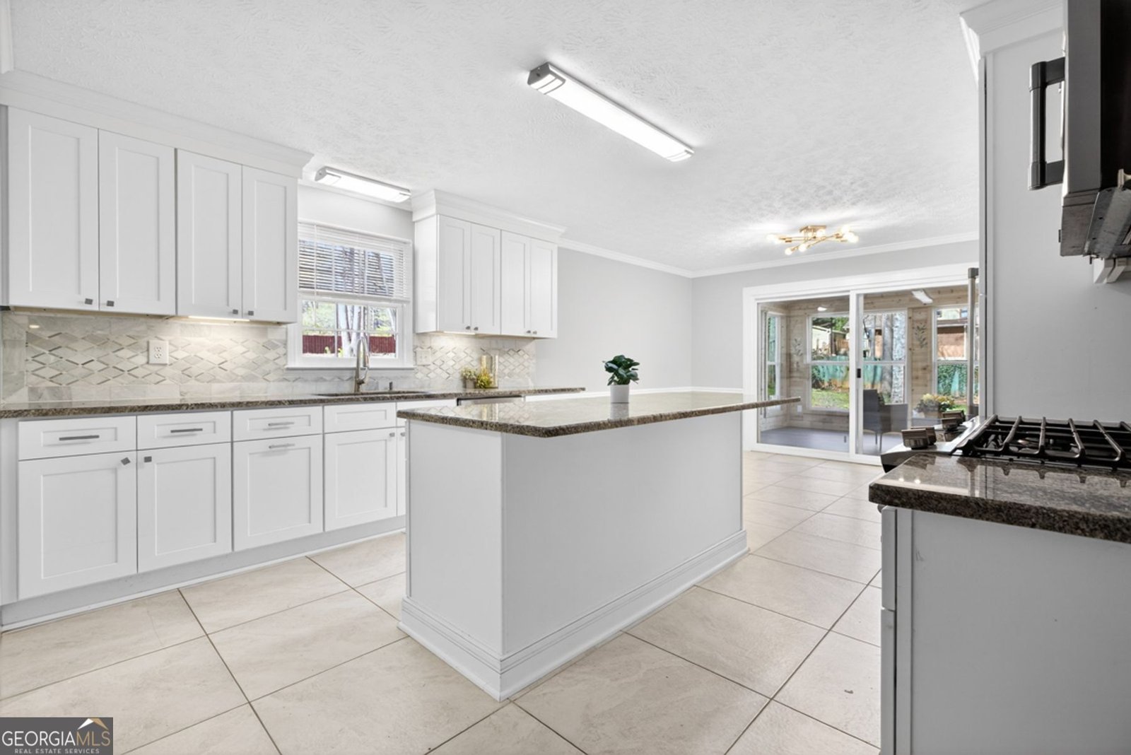 291 Shore Drive Suwanee - Photo 10