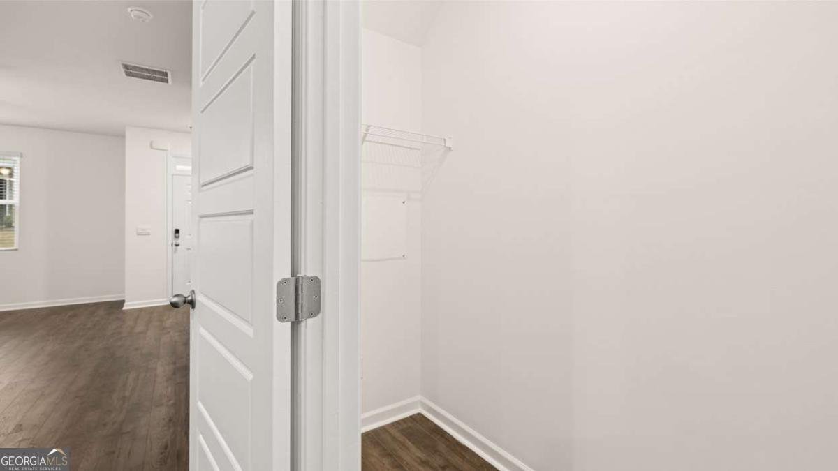 408 Reflection Drive Stockbridge - Photo 17