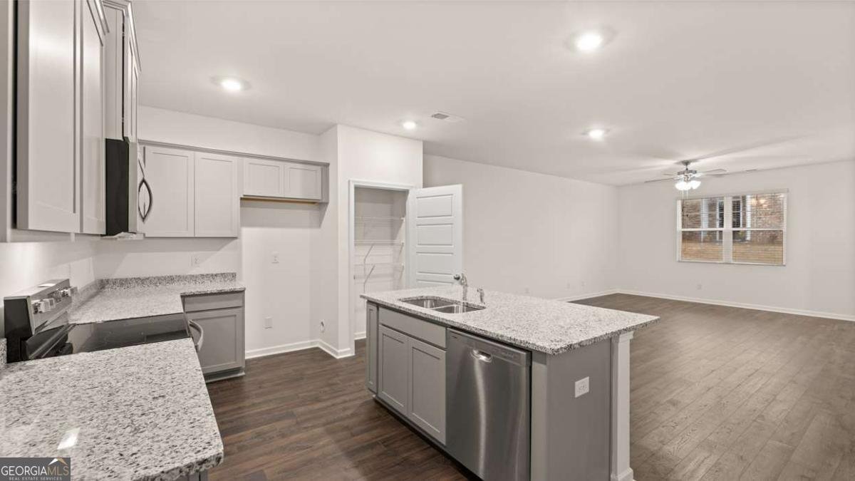 416 Reflection Drive Stockbridge - Photo 13