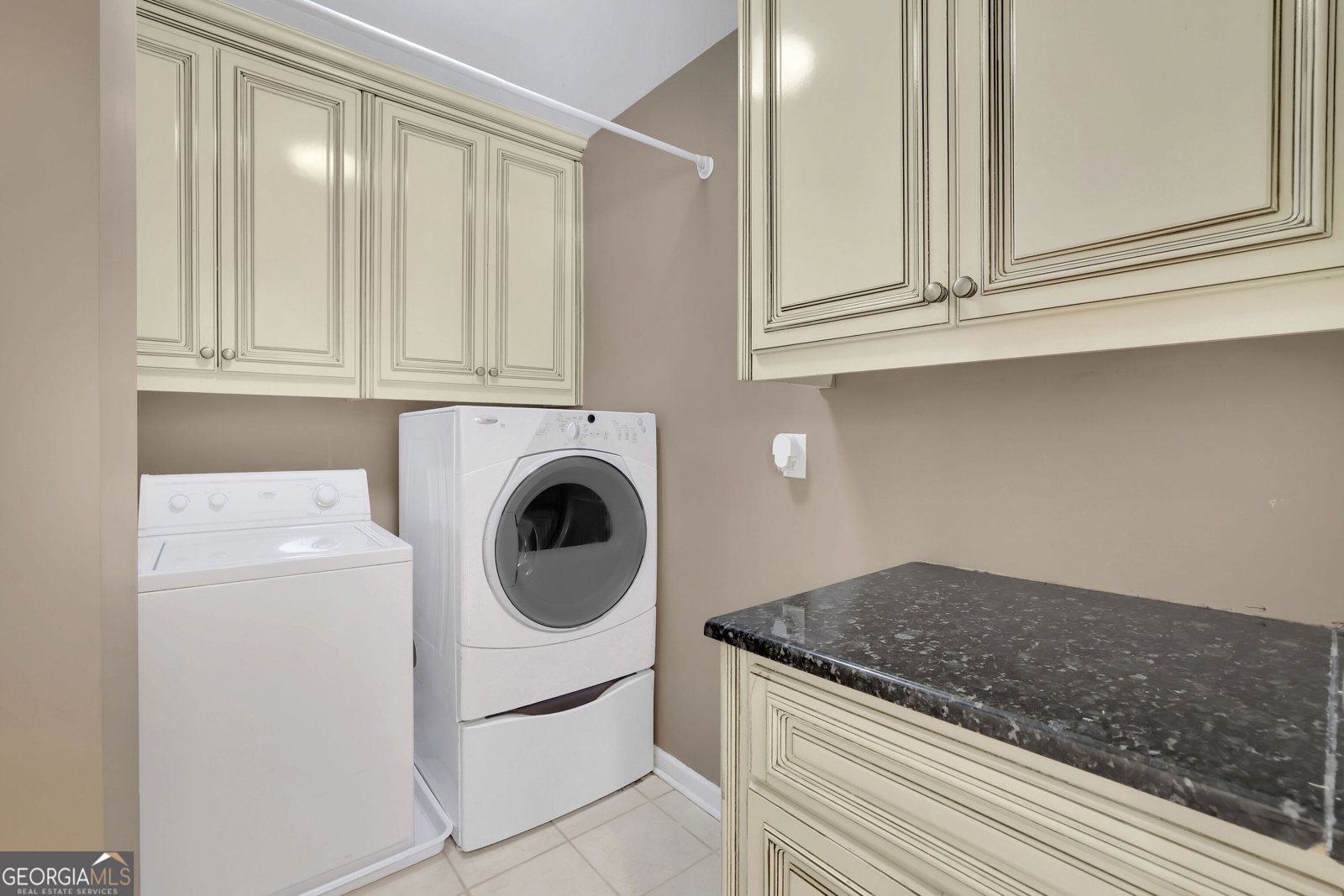 1340 Eryn Circle Suwanee - Photo 35