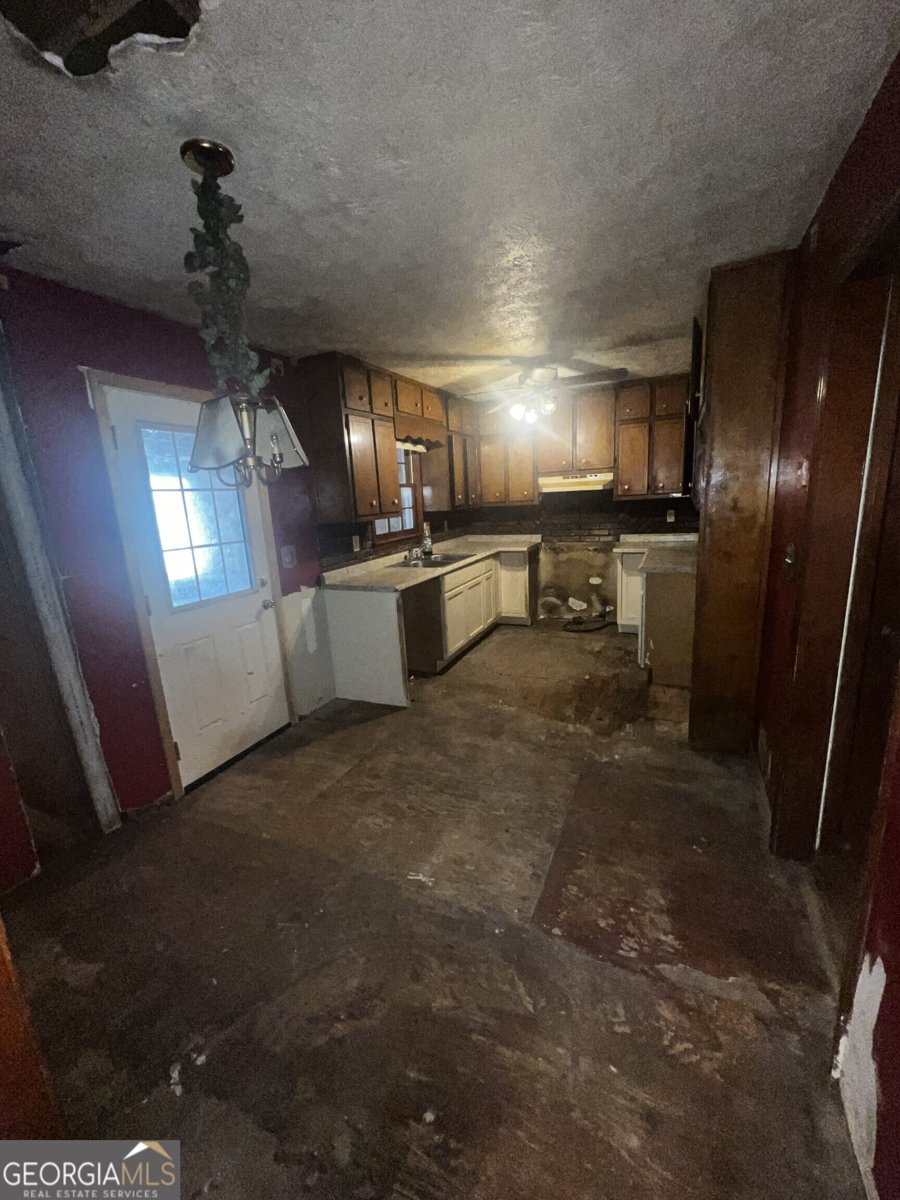 1215 Masters Lane Snellville - Photo 7