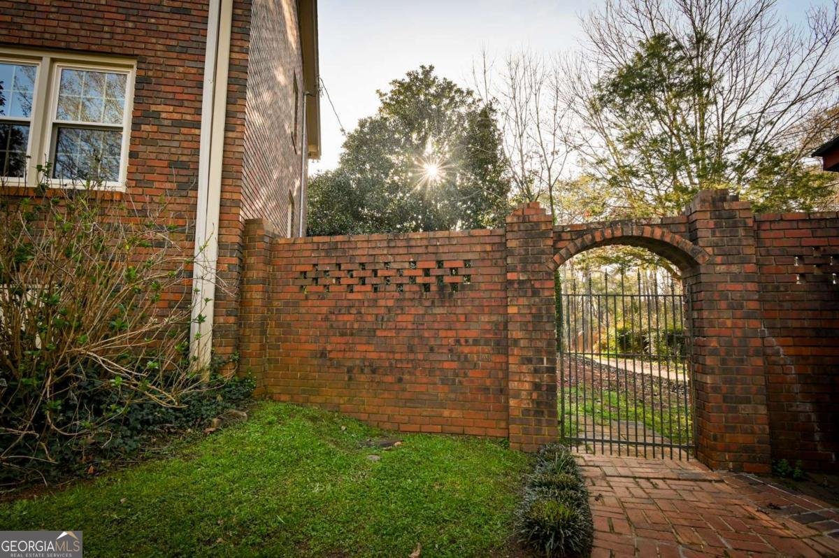 335 Sandstone Drive Athens - Photo 17