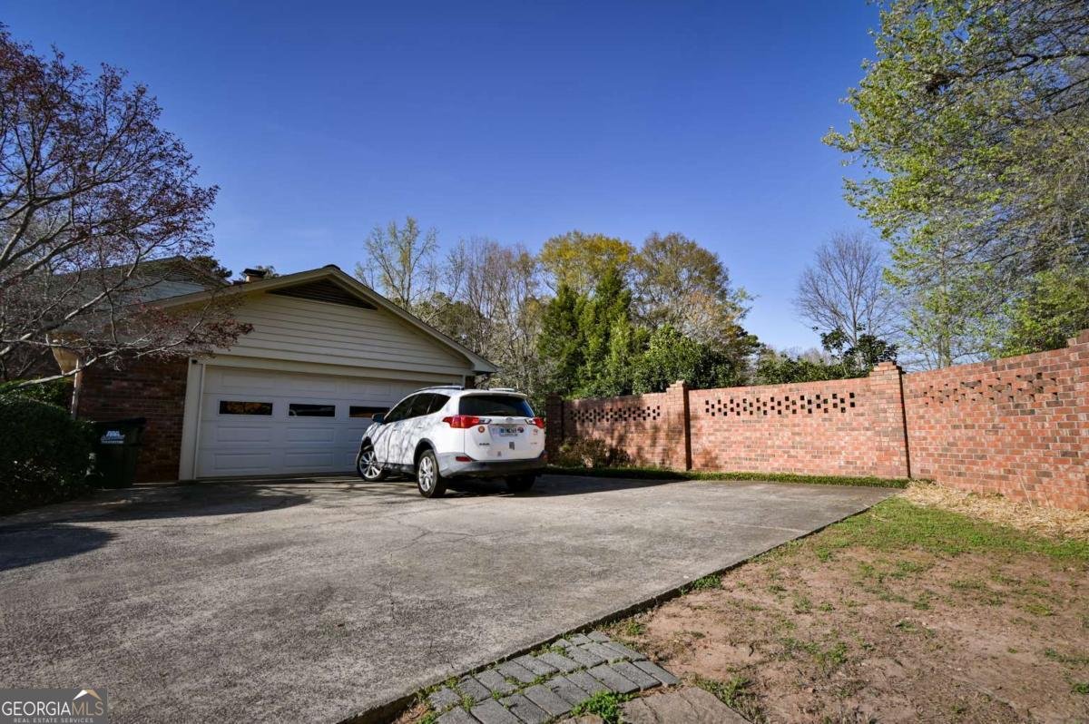 335 Sandstone Drive Athens - Photo 6