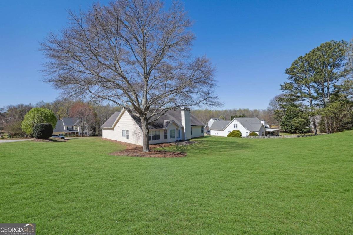 6185 Devonshire Drive Flowery Branch - Photo 29