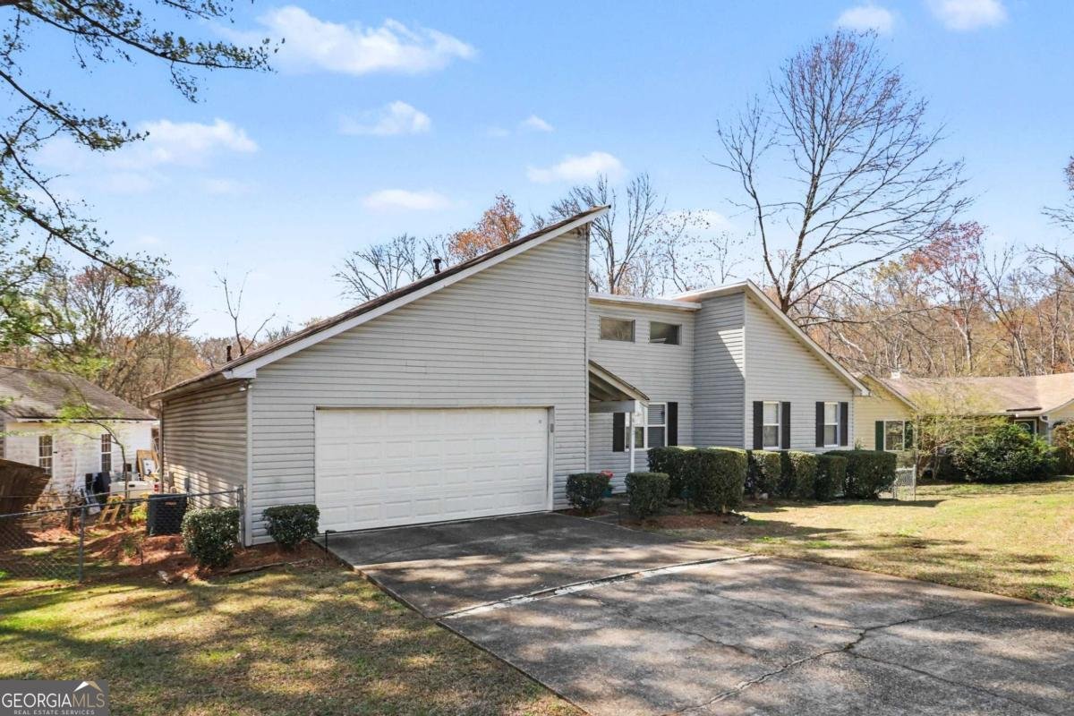 632 Woodknoll Court Jonesboro - Photo 1