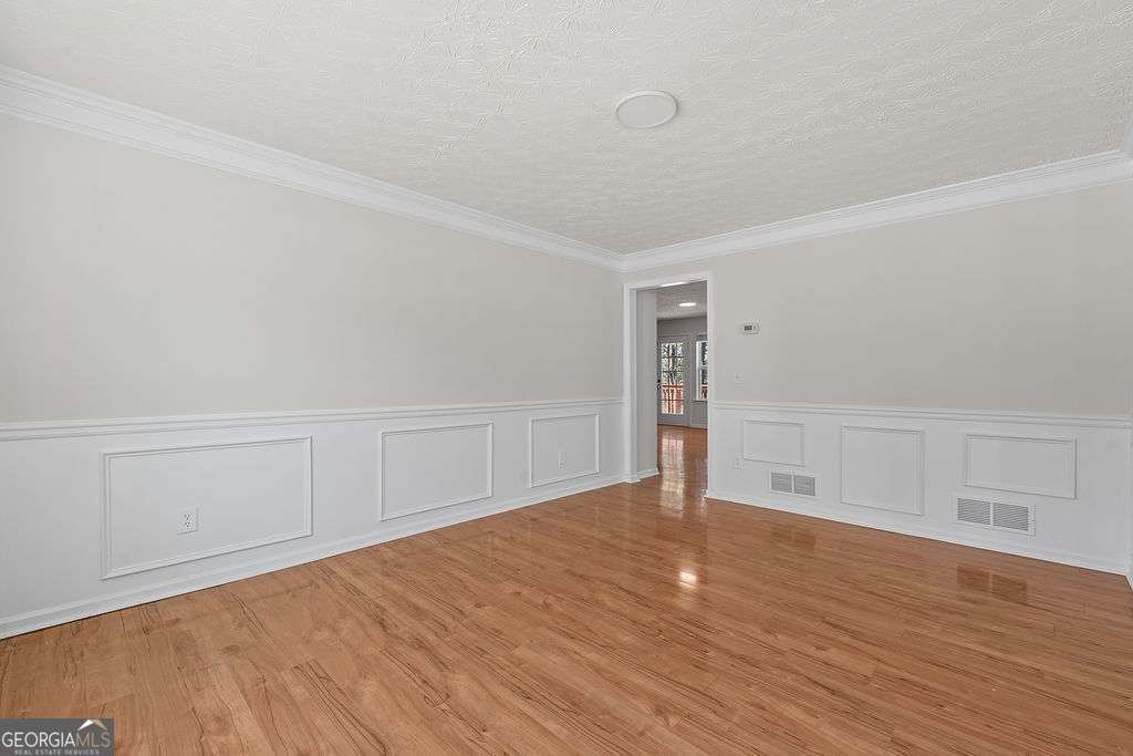 670 Roxford Ln Buford - Photo 11