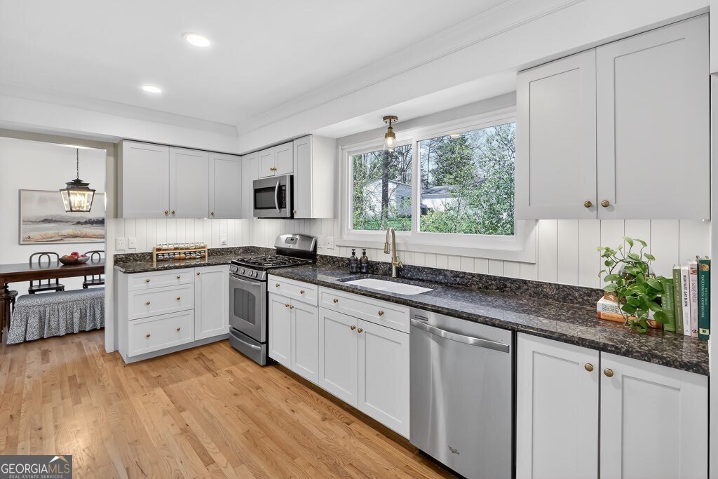 384 Lamplighter Lane Marietta - Photo 7