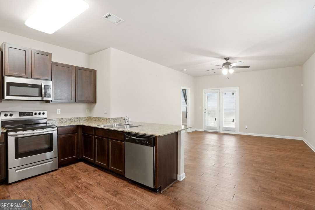 813 Blue Hill Lane Atlanta - Photo 7