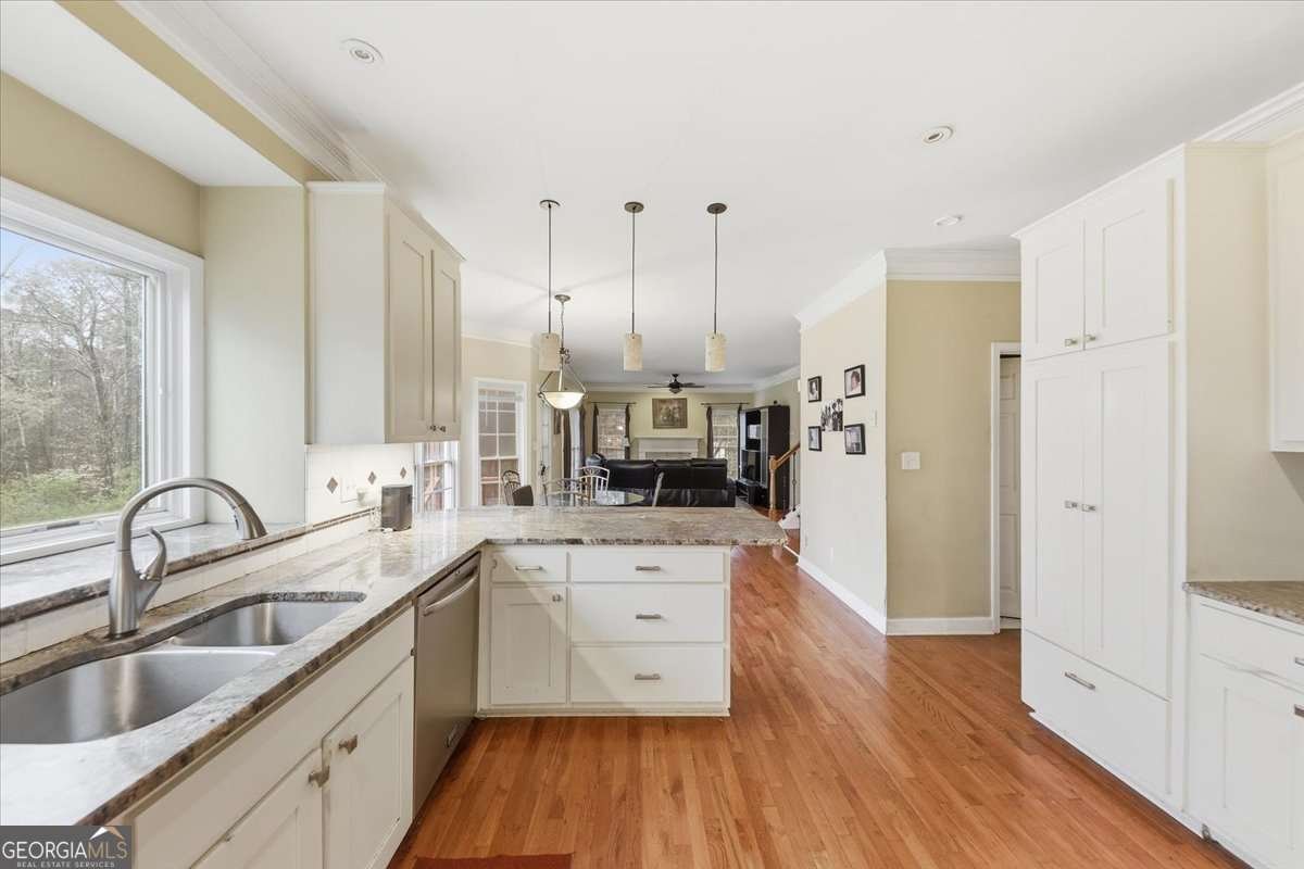 110 Varsailles Place Ellenwood - Photo 18