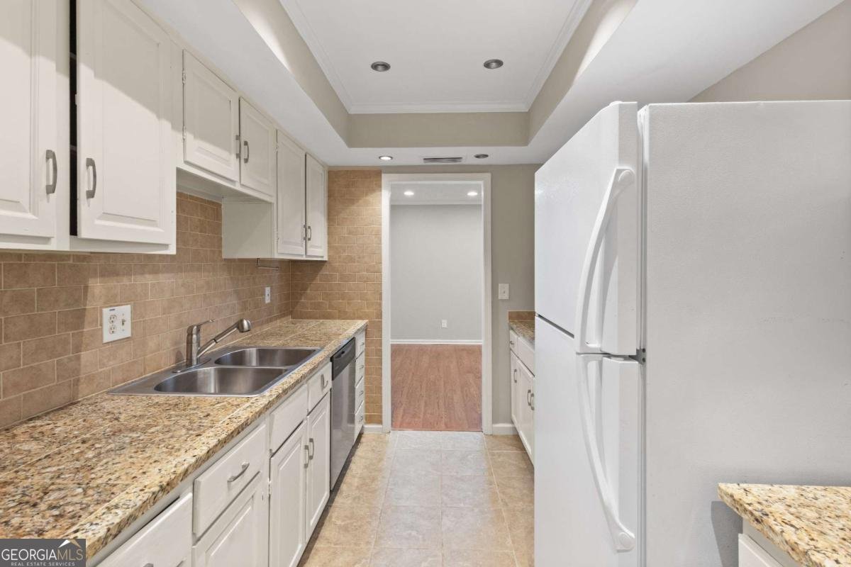 6851 Roswell Road Atlanta - Photo 12