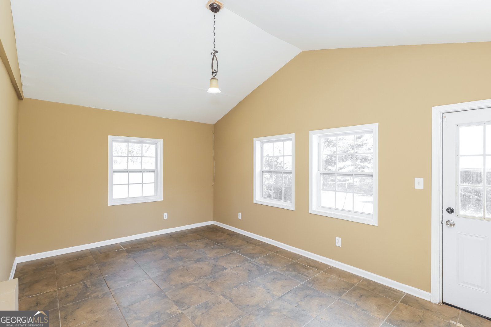 325 Longview Road Fayetteville - Photo 10