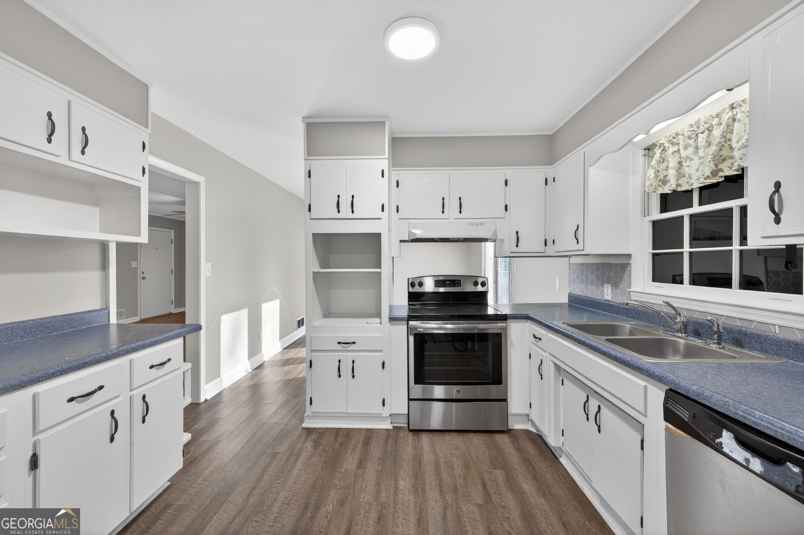 4031 Chestnut Drive Flowery Branch - Photo 10