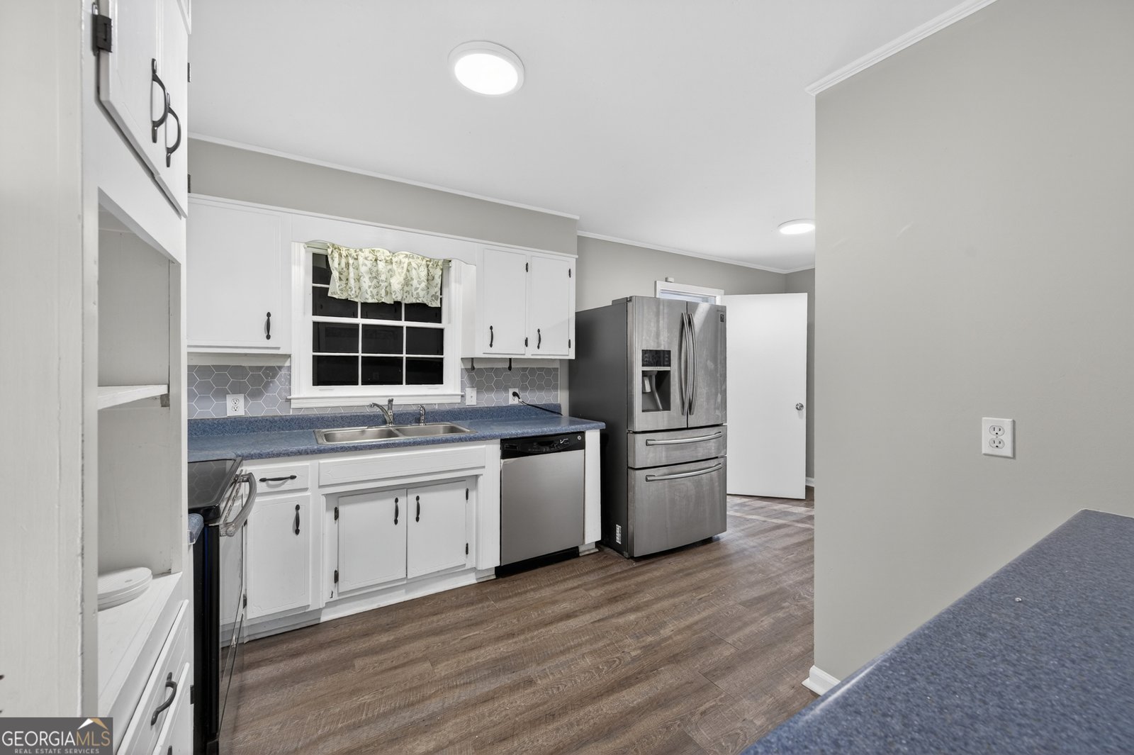 4031 Chestnut Drive Flowery Branch - Photo 8