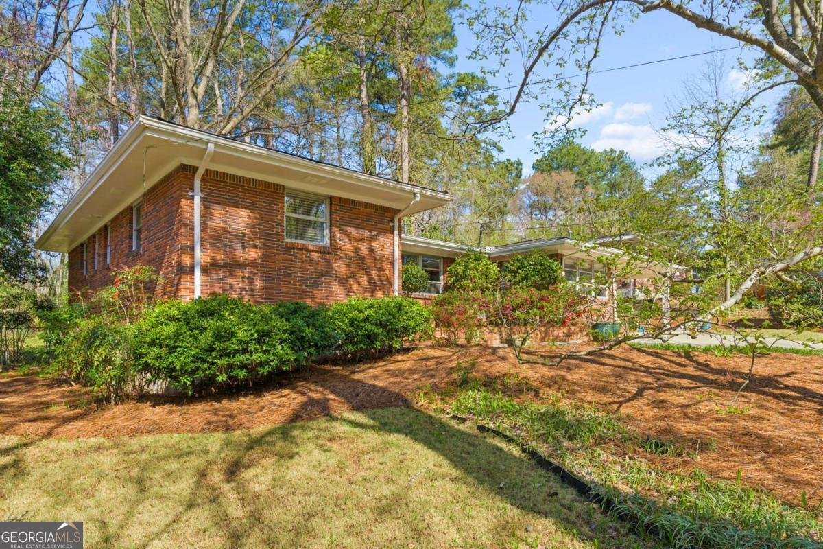 2478 Woodacres Road Atlanta - Photo 31