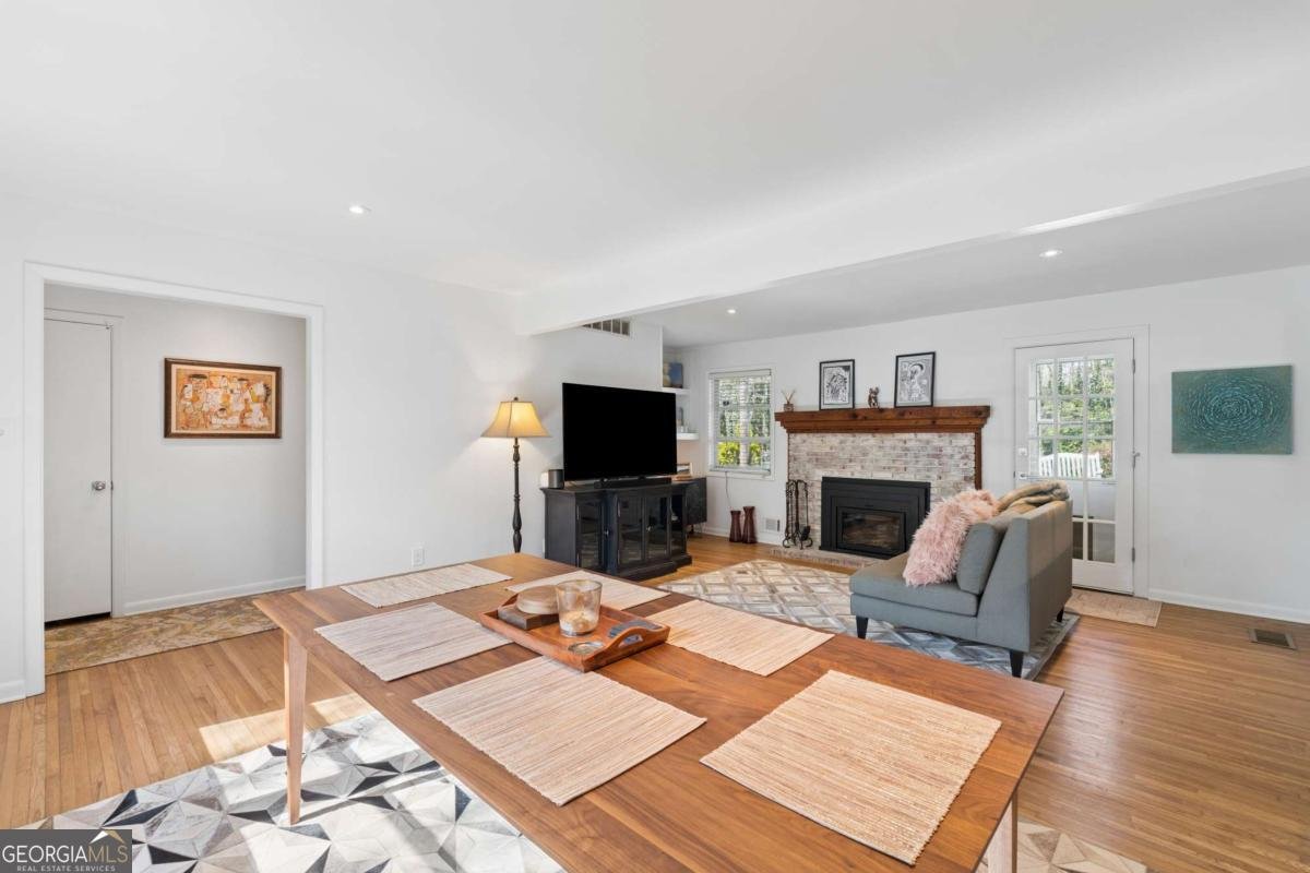 2478 Woodacres Road Atlanta - Photo 8