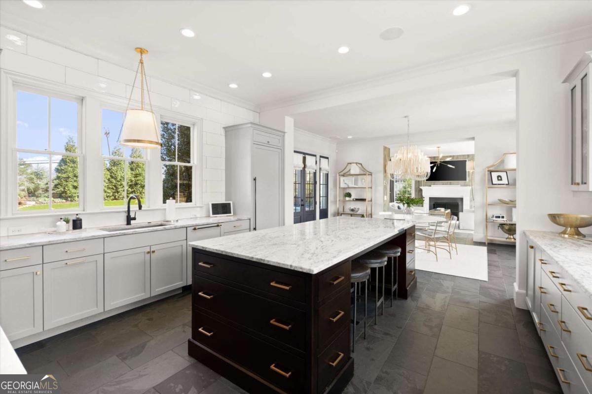 6835 Colfax Avenue Cumming - Photo 11