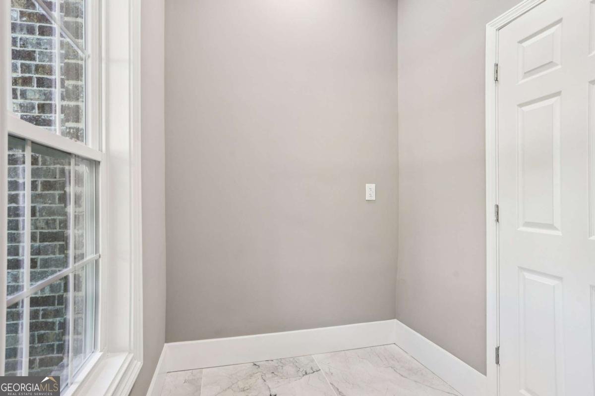 1949 Pucketts Drive Lilburn - Photo 9