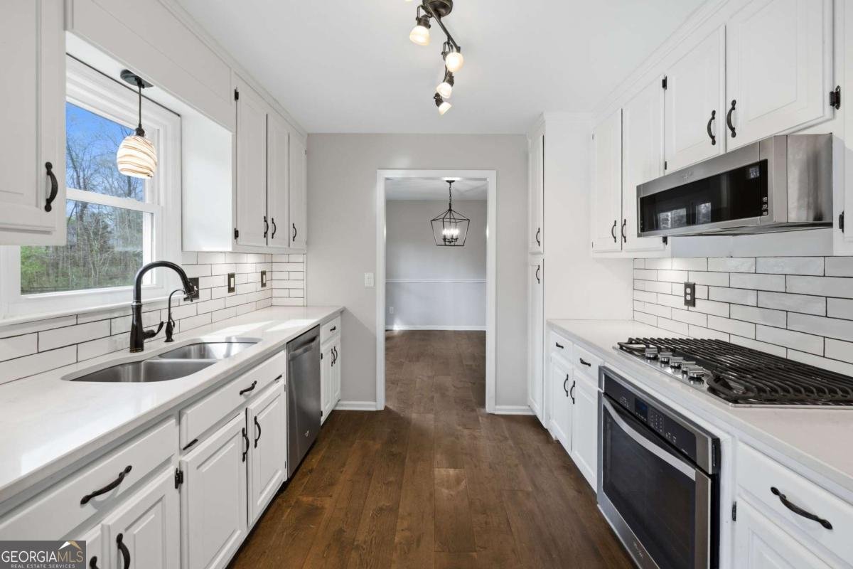 290 Oakmere Drive Alpharetta - Photo 13