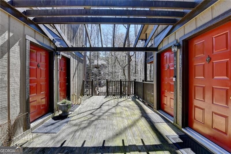 709 River Run Drive Atlanta - Photo 1