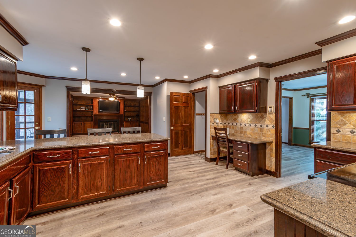 1377 Red Fox Run Lilburn - Photo 12