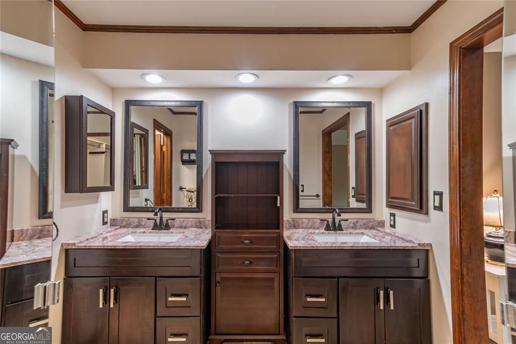 1377 Red Fox Run Lilburn - Photo 32