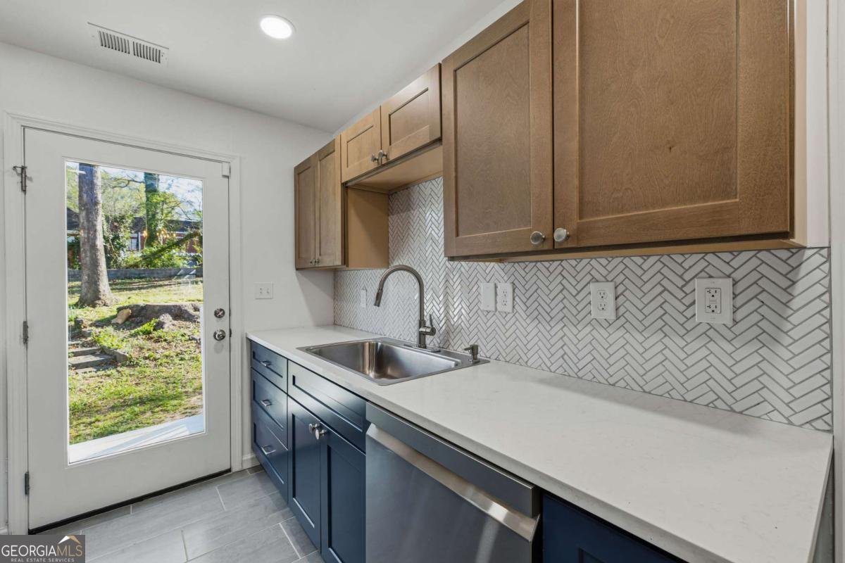 2583 Joyce Avenue Decatur - Photo 10