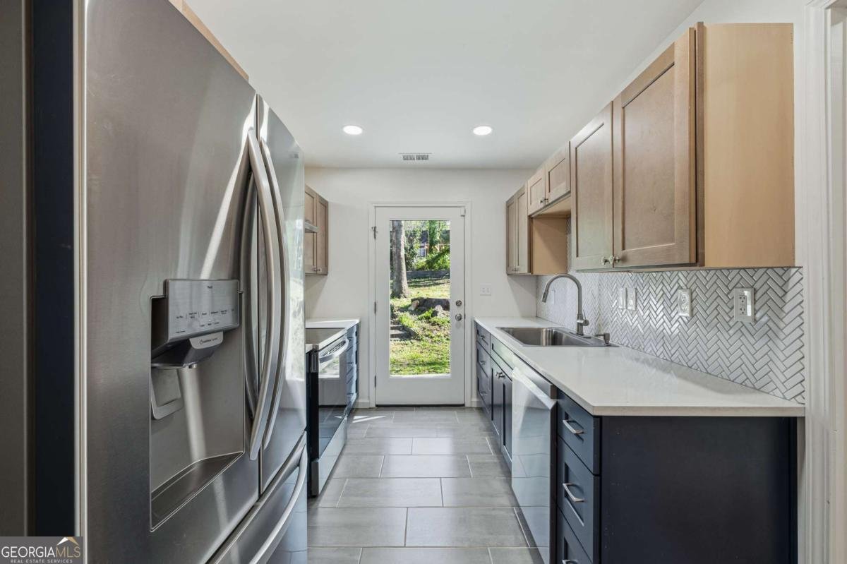 2583 Joyce Avenue Decatur - Photo 9