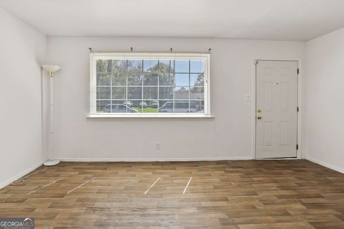 2444 39Th Street Savannah - Photo 11