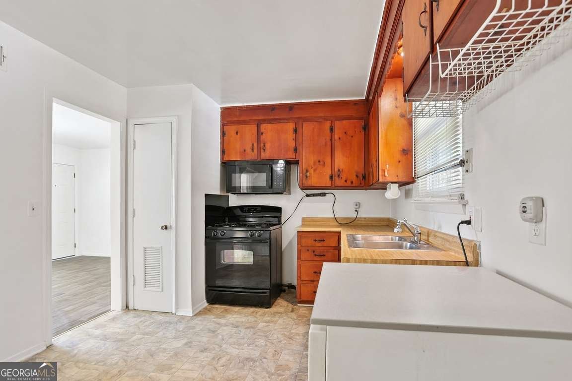 2444 39Th Street Savannah - Photo 15