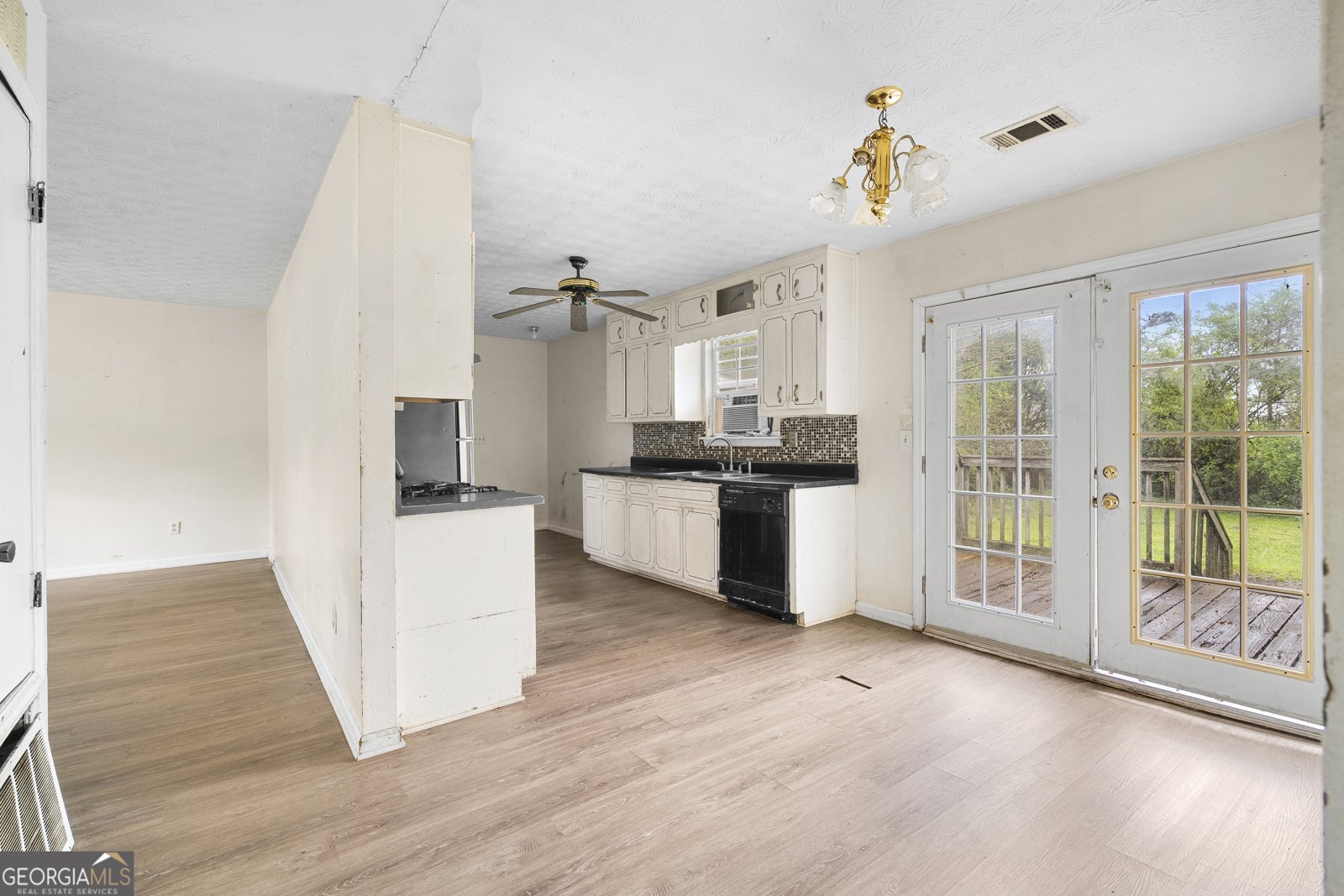 253 Deerfield Drive Jonesboro - Photo 8