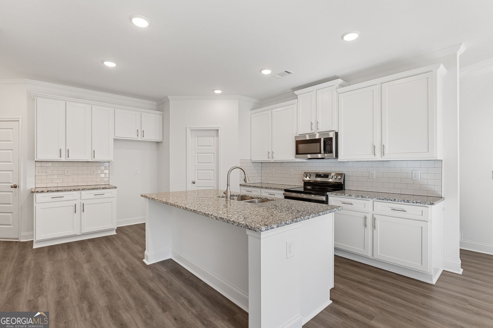 5645 Overview Drive Flowery Branch - Photo 10