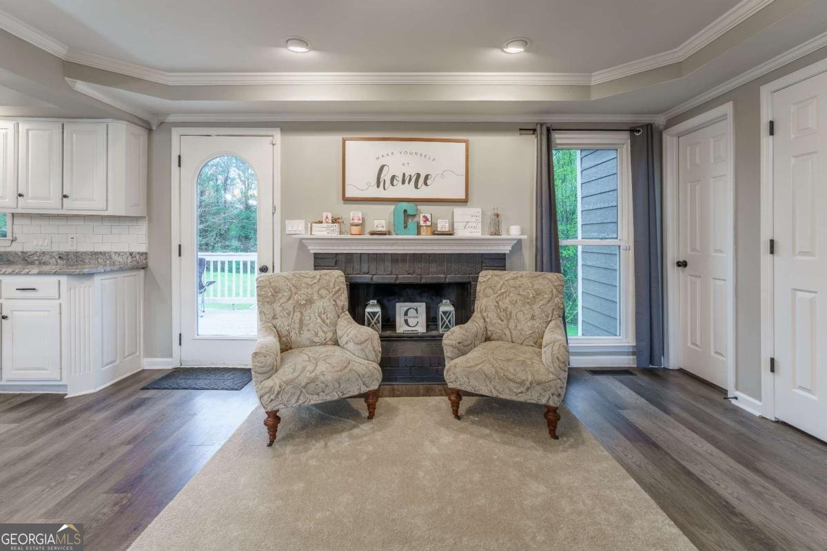 326 Ryan Drive Auburn - Photo 8