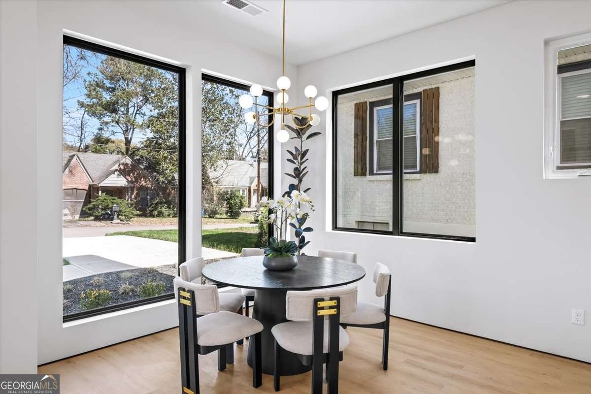 1342 Thurgood Street Atlanta - Photo 6