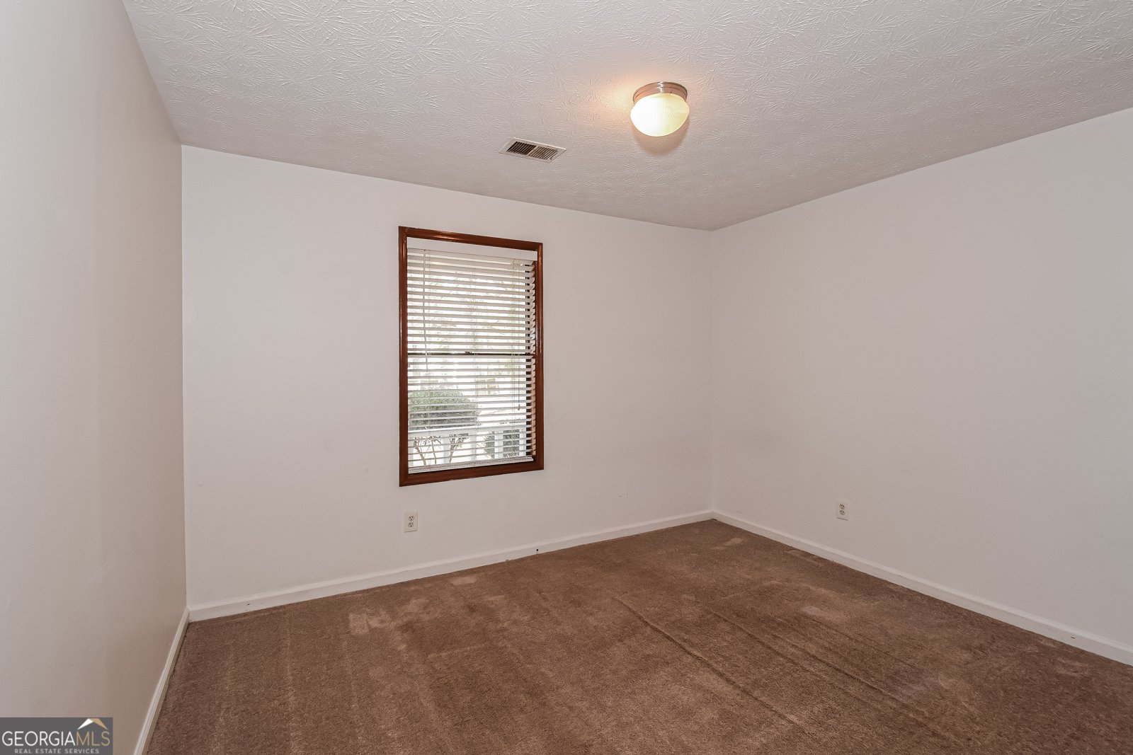 10164 Wooten Road Roswell - Photo 11