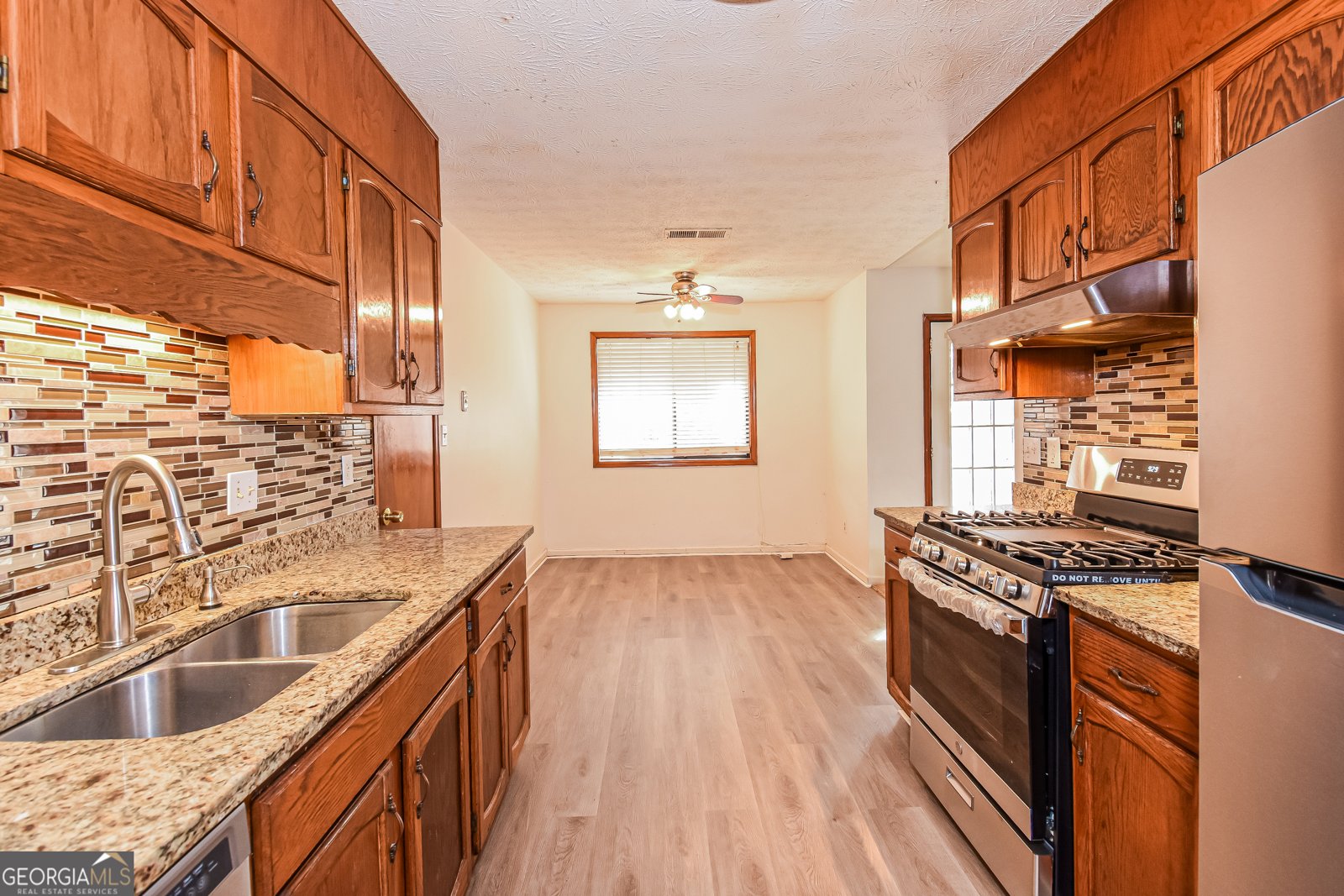 10164 Wooten Road Roswell - Photo 7