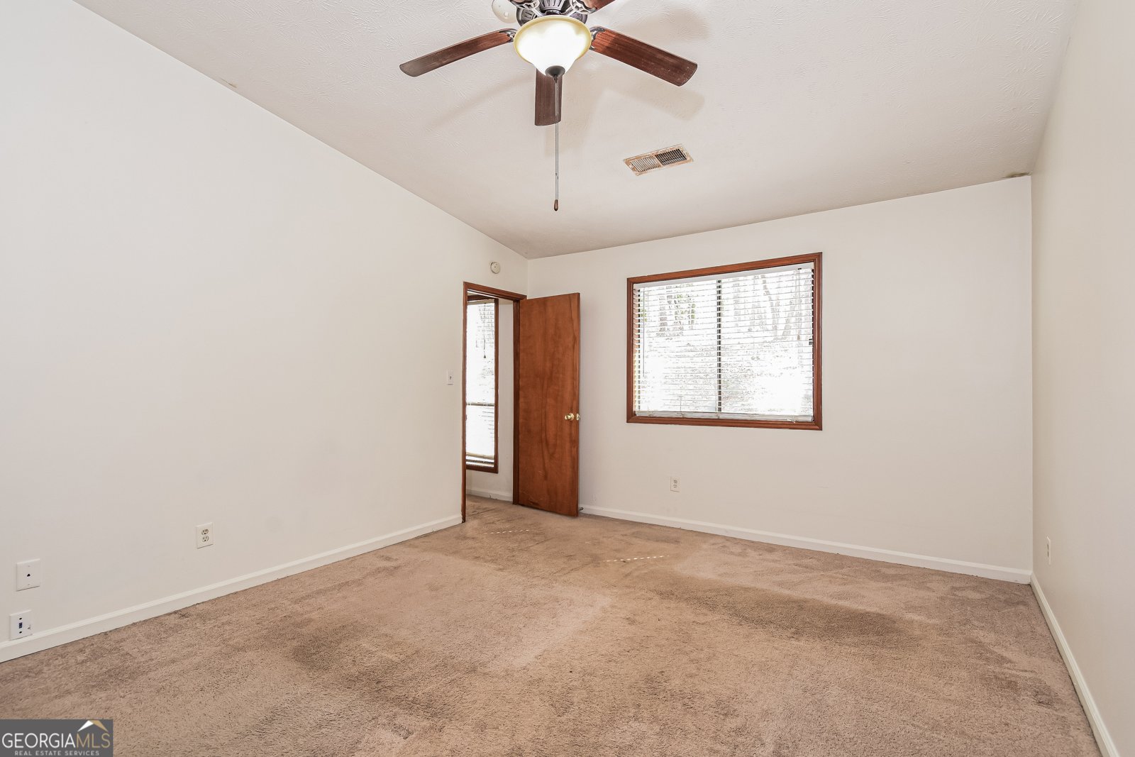 10164 Wooten Road Roswell - Photo 9