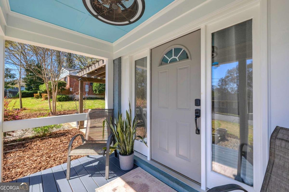 330 Pine Needle Road Athens - Photo 6