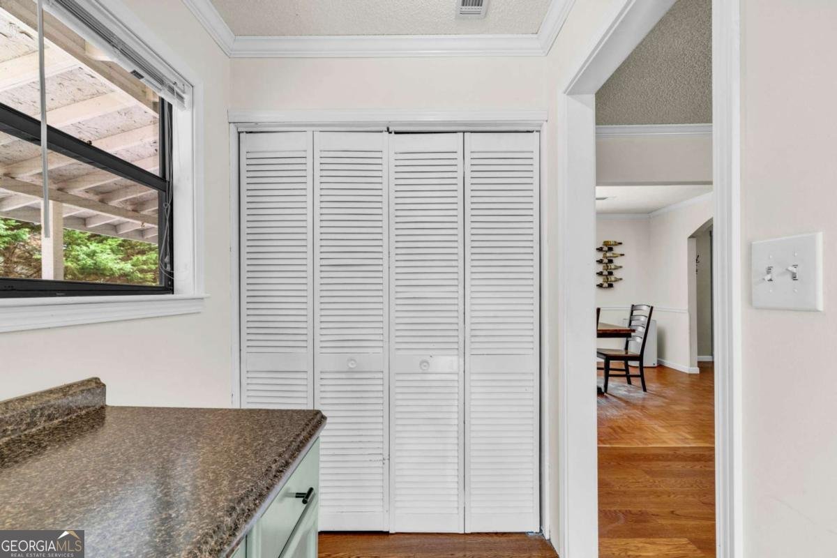 1987 Univeter Road Canton - Photo 16