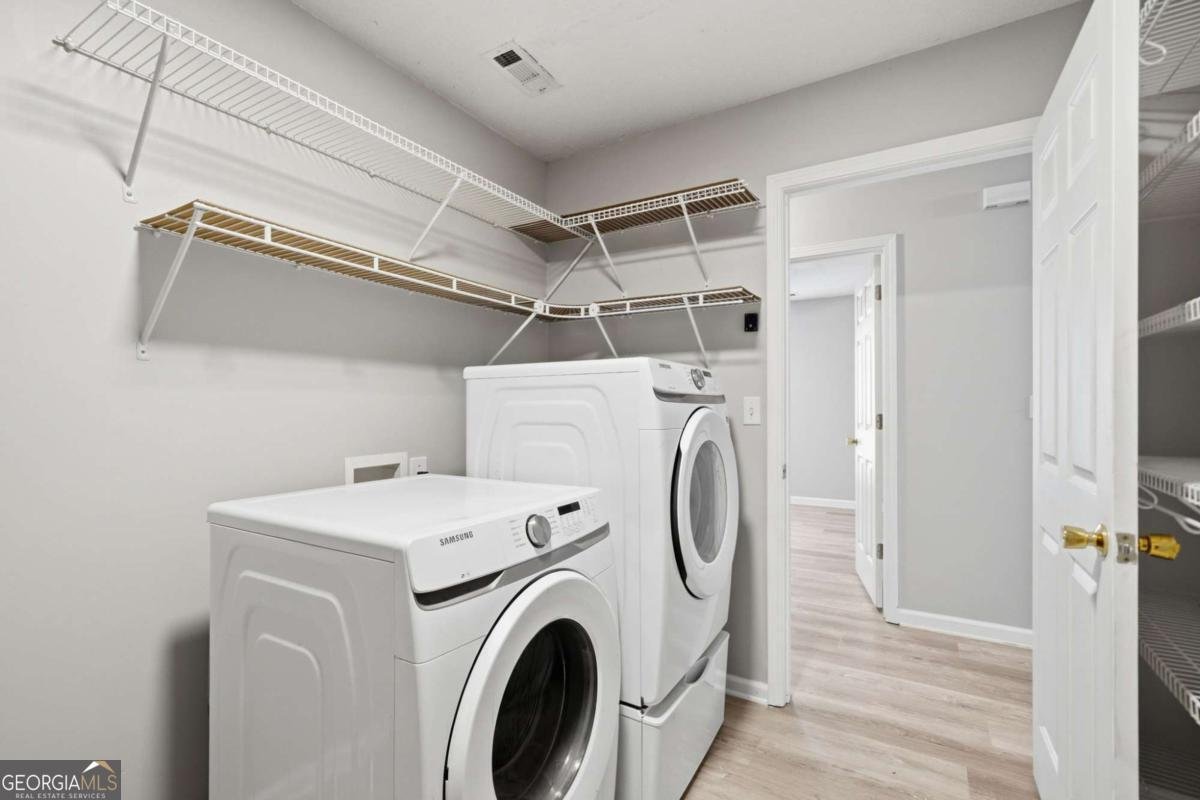 1139 Davis Road Fairmount - Photo 11