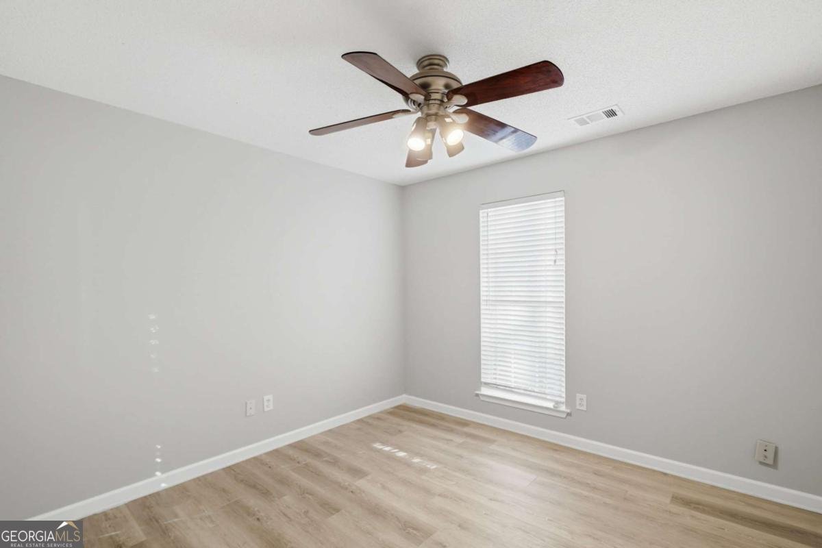 1139 Davis Road Fairmount - Photo 16