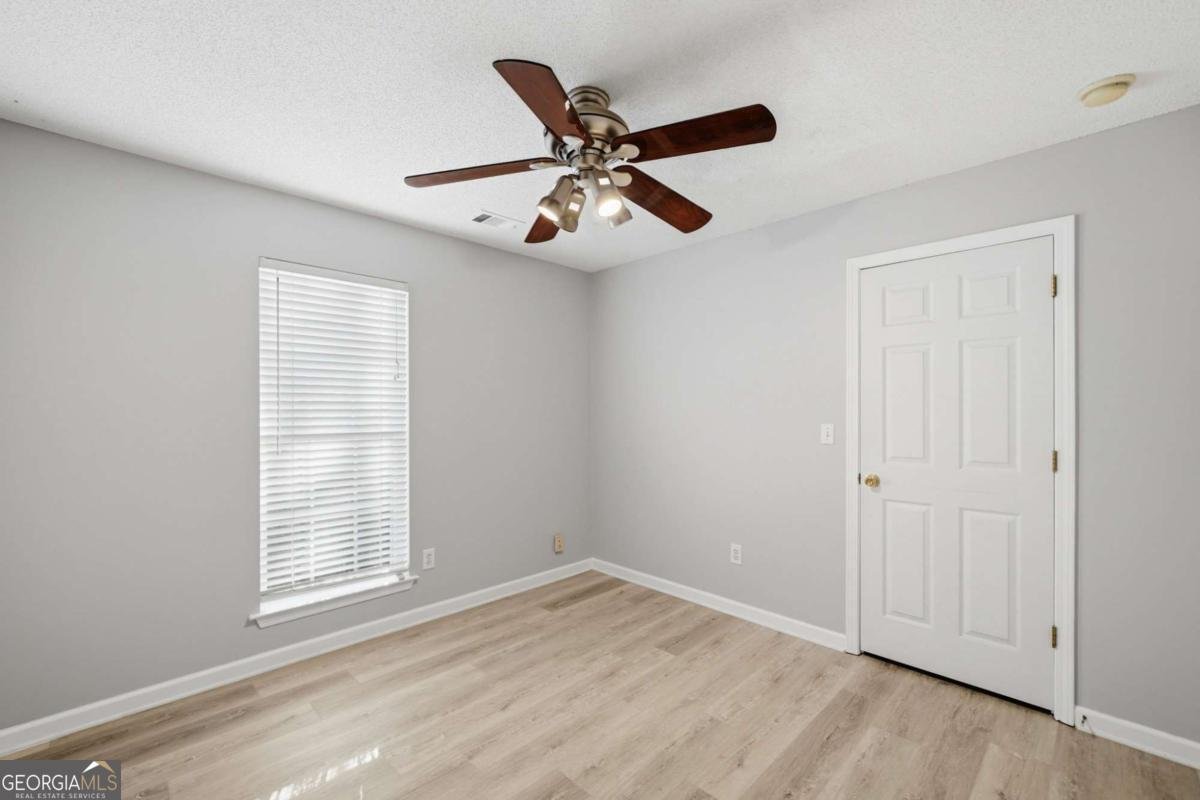 1139 Davis Road Fairmount - Photo 17