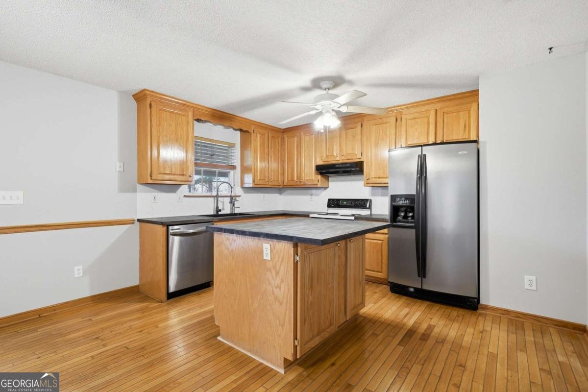 1139 Davis Road Fairmount - Photo 6