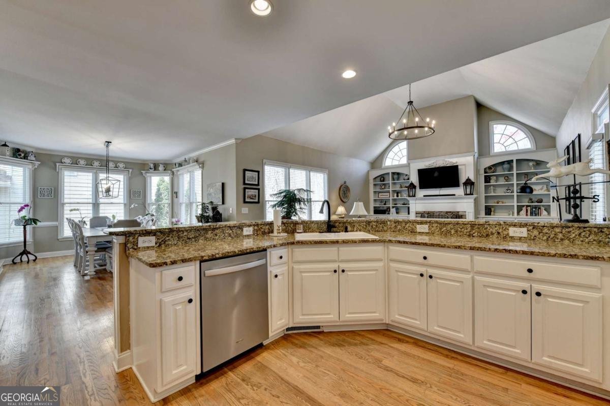 6635 Hampton Creek Drive Cumming - Photo 7