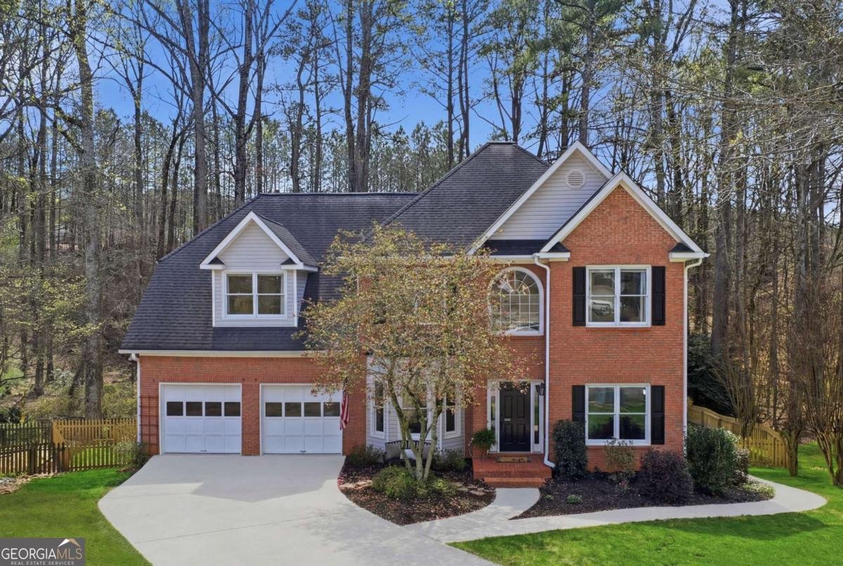 60 Gilbert Circle Suwanee - Photo 1