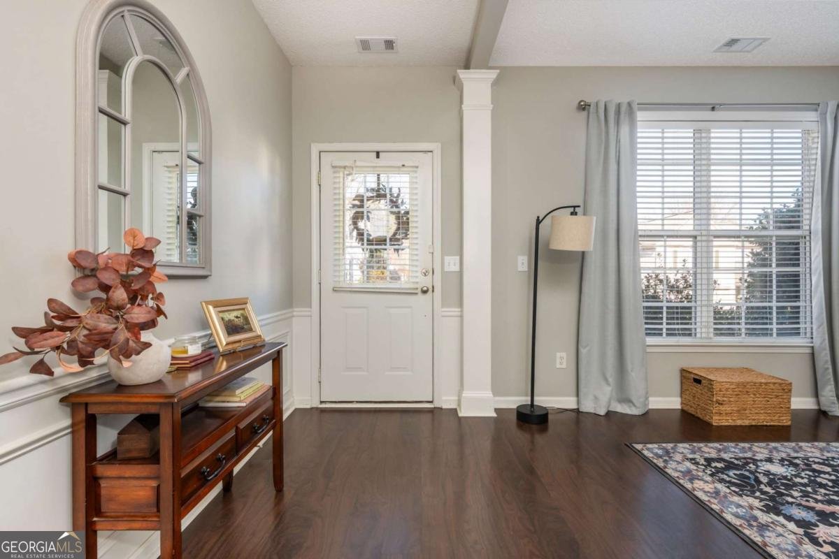 618 Dahoma Trail Woodstock - Photo 6