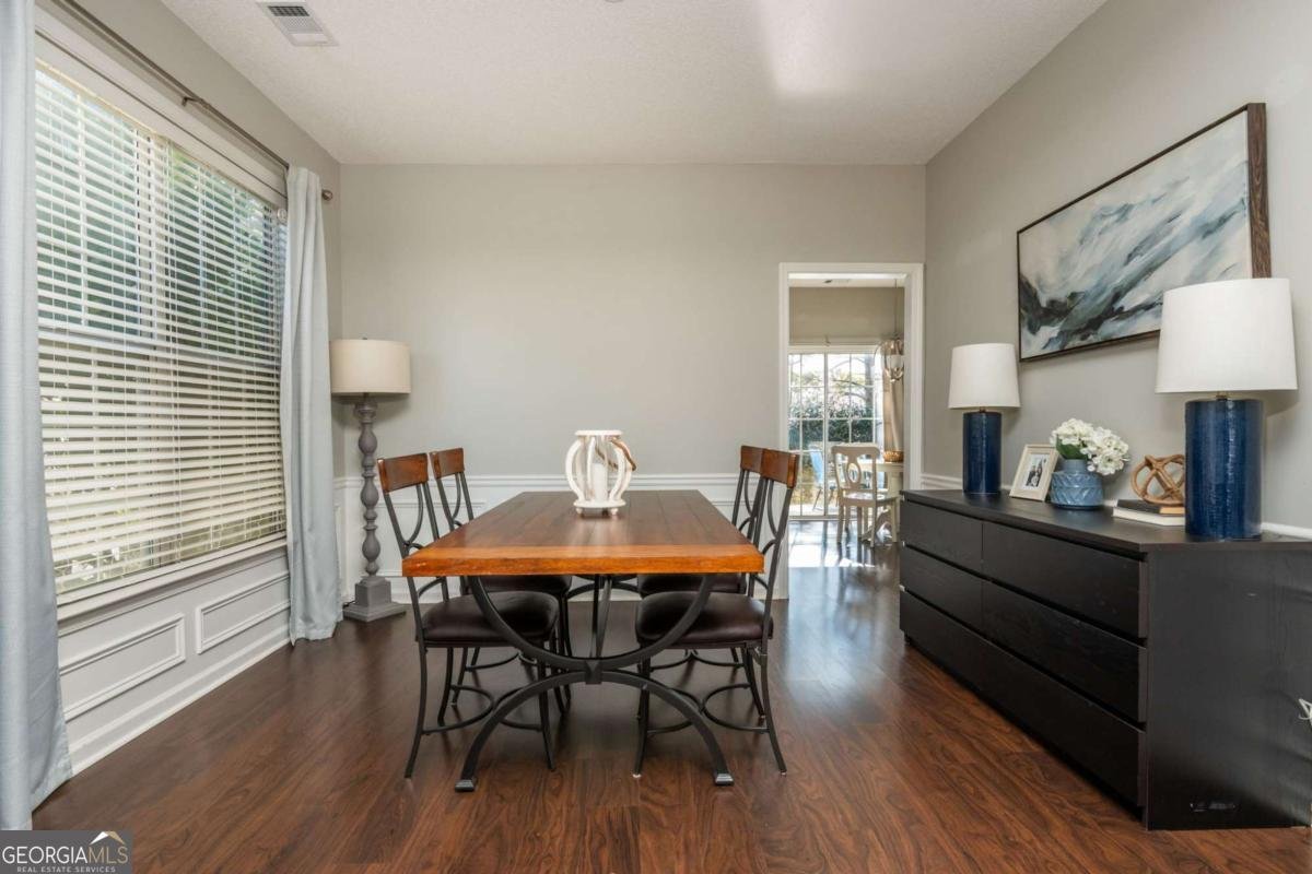 618 Dahoma Trail Woodstock - Photo 9