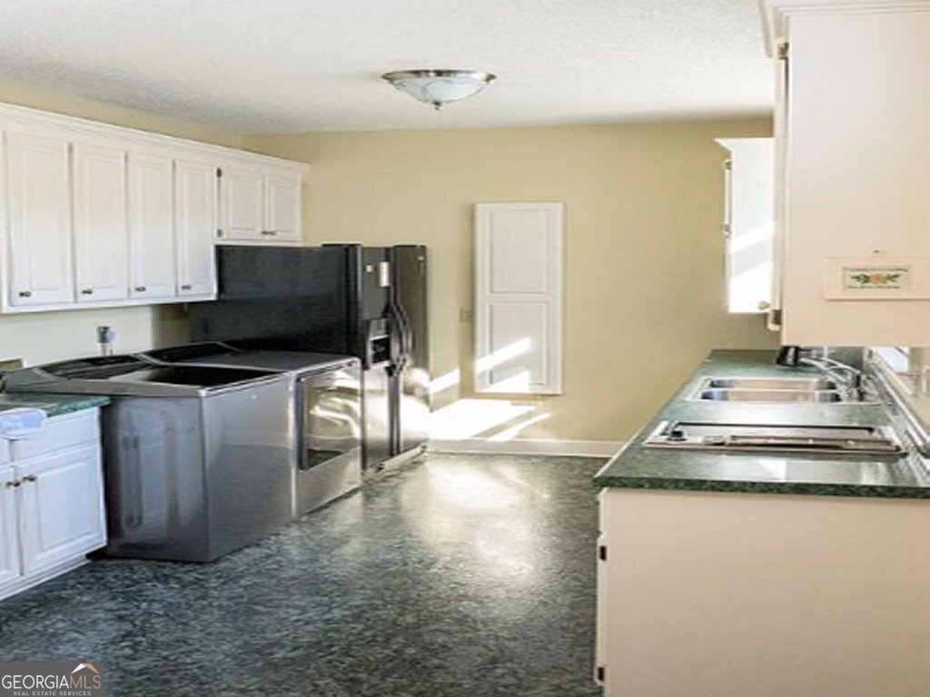 725 Maddox Road Griffin - Photo 11