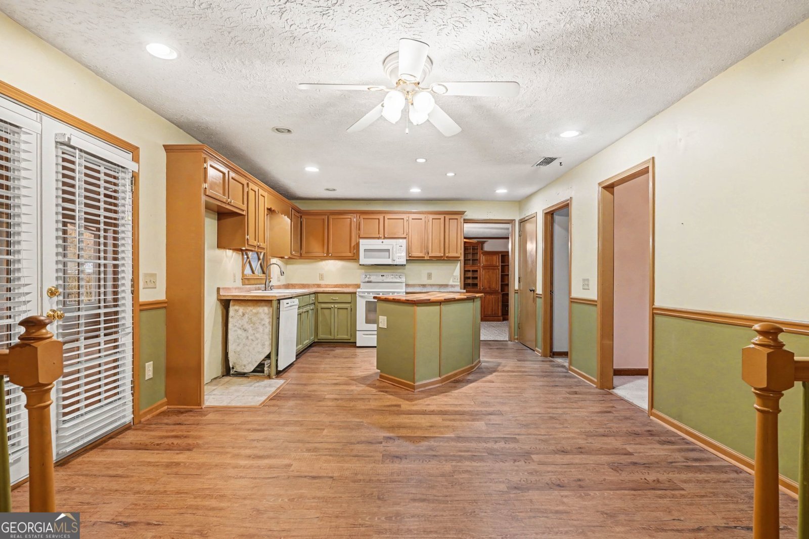 1590 Colonial South Drive Conyers - Photo 11